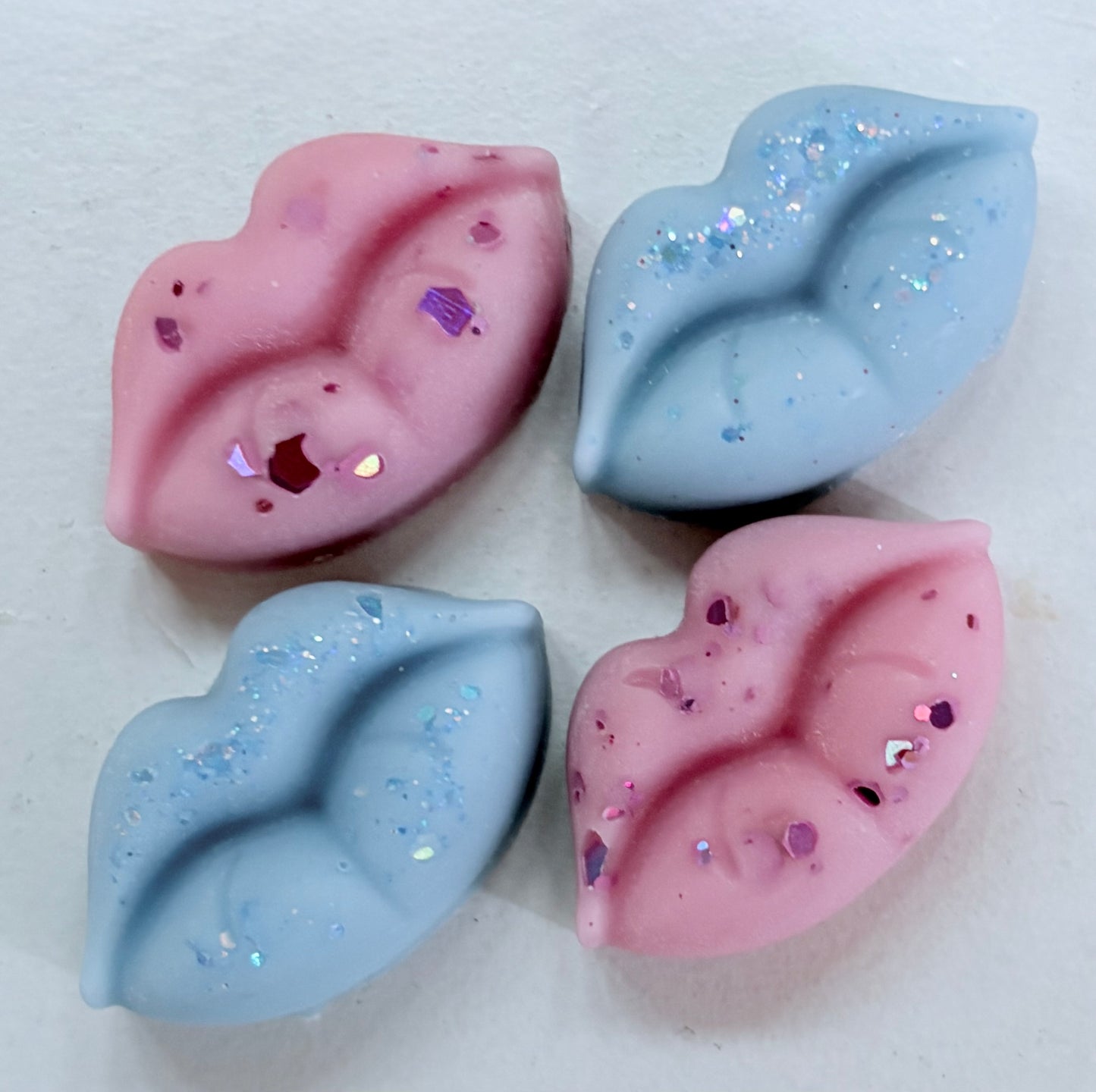 American Petals lips shape