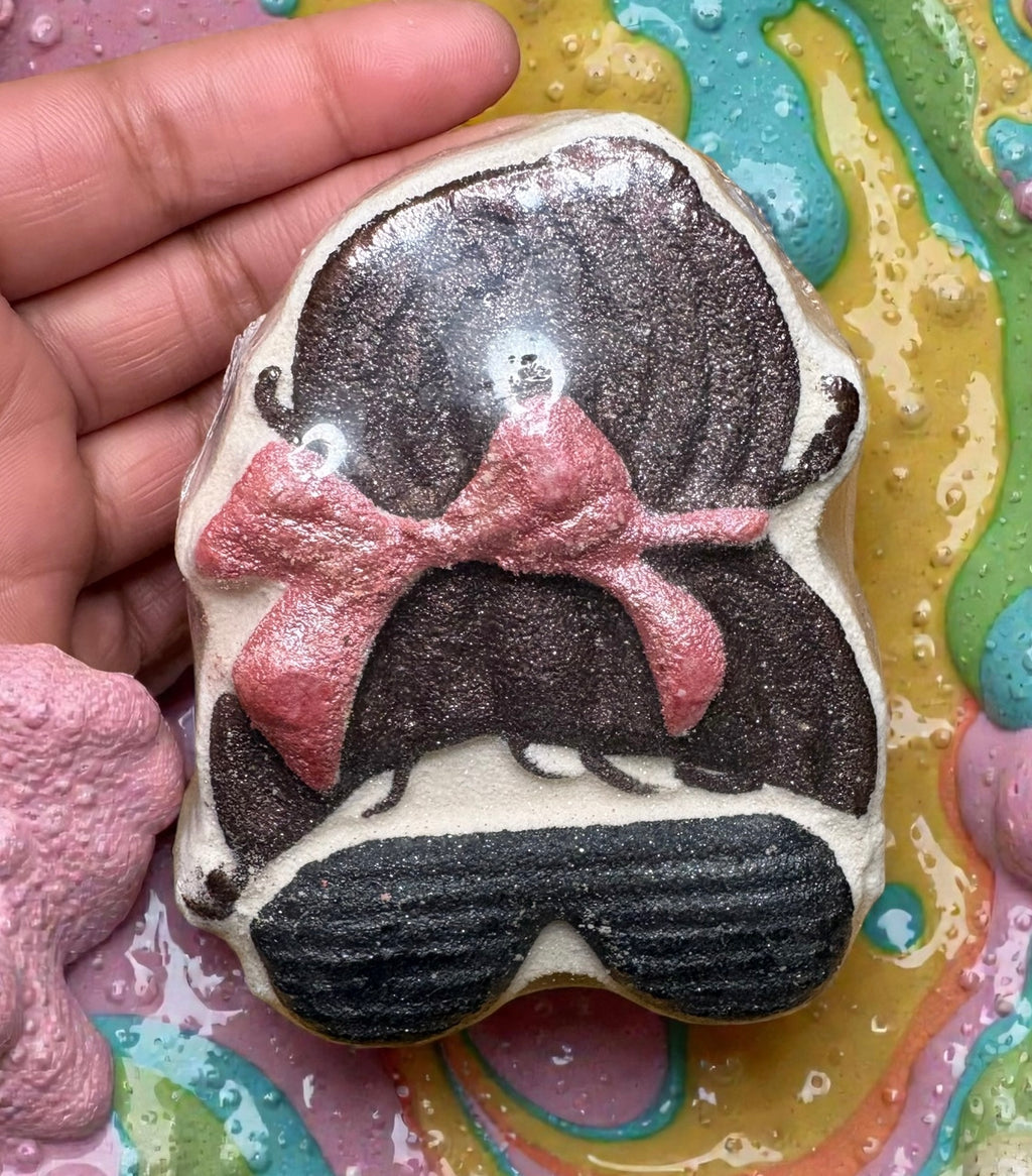 Cool Chick bath bomb