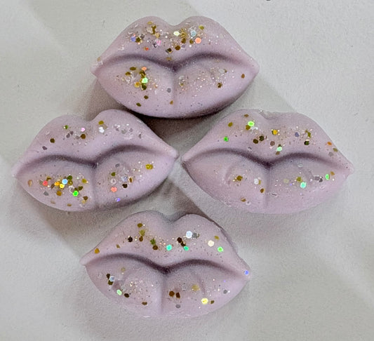 Dark Plum & Rhubarb small lips