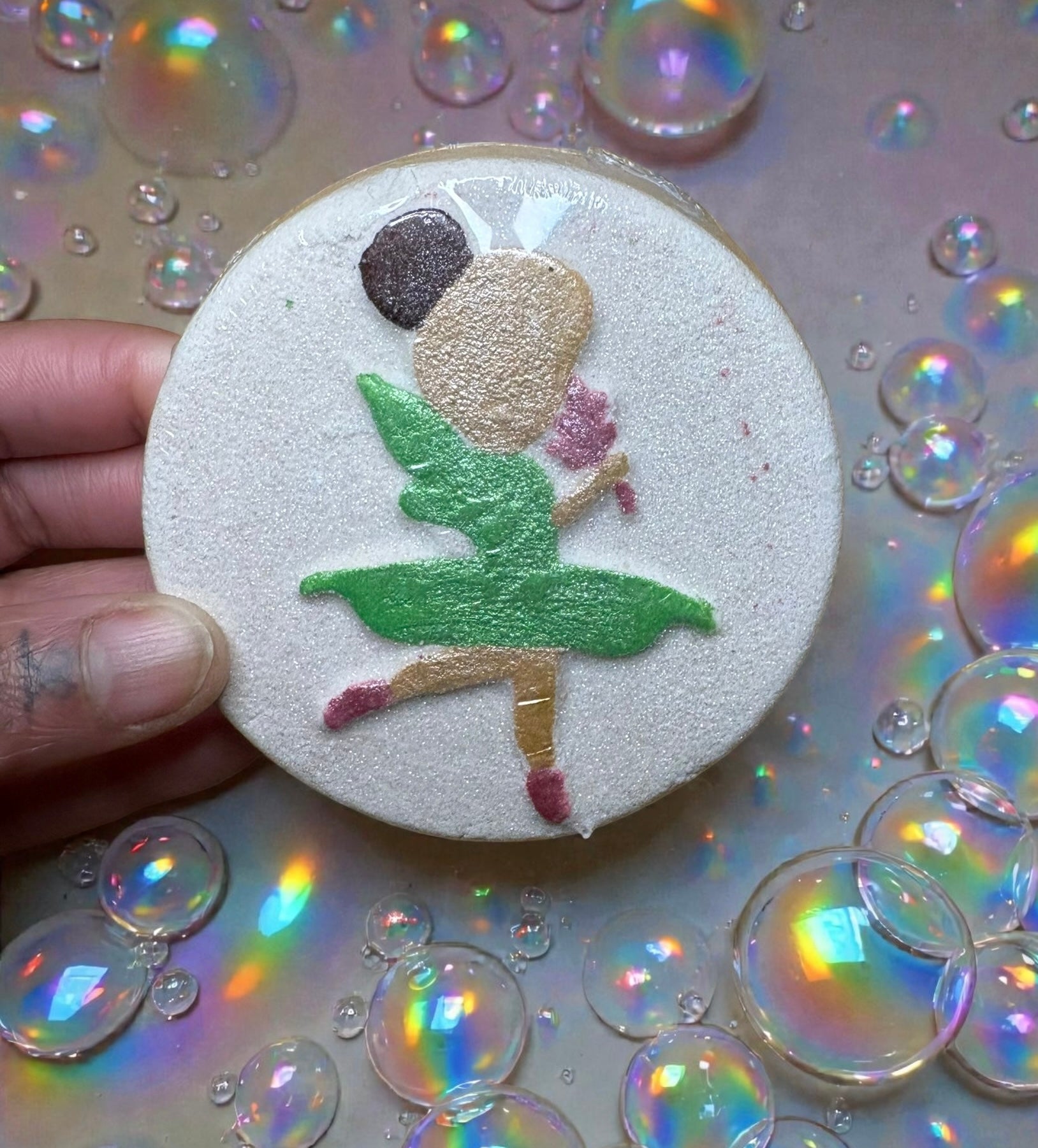 Round Tinkerbell bath bomb