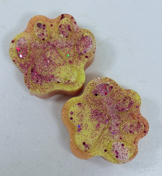 Rhubarb & Custard paws